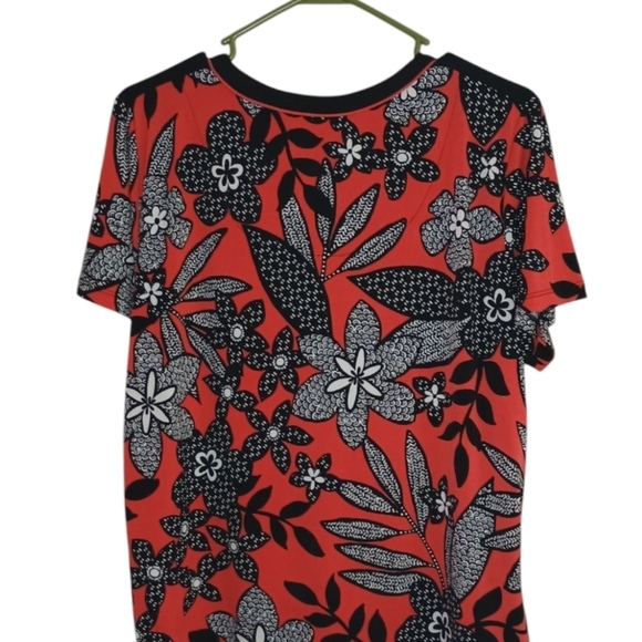 Alfred Dunner Women's Red Floral Top - Picture 2 of 5